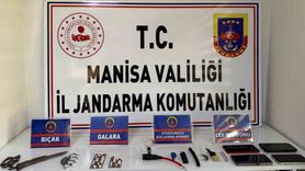 Salihli'de ikamette uyuşturucu operasyonu: 23 hap ve suç aletleri ele geçirildi