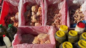 Tarsus’ta halk sağlığını tehdit eden on binlerce ürün piyasadan toplandı