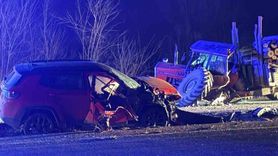 Taşköprü'de cip ile odun yüklü traktör çarpıştı: 3 yaralı