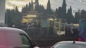 Topkapı'da T4 Topkapı-Mescidi Selam Tramvayı raydan çıktı