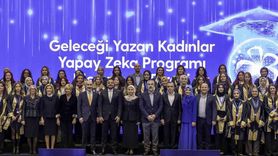 Turkcell’in 'Geleceği Yazan Kadınlar Yapay Zekâ' programı mezunlarını verdi