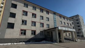 Yüksekova’da okul pencereleri çelik güvenlikle güvence altına alındı