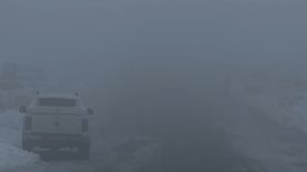 Yüksekova'da yoğun sis yaşamı olumsuz etkiledi