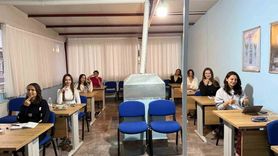 Yurtlardaki öğrenciler işaret dili kursuyla iletişim kapılarını aralıyor