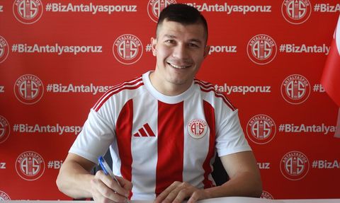 Antalyaspor, Paraguaylı Forvet Samudio'yu Kadrosuna Kattı