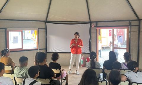 Borusan Grubu, Deprem Bölgesindeki Gençler İçin Kariyer Günü Düzenledi