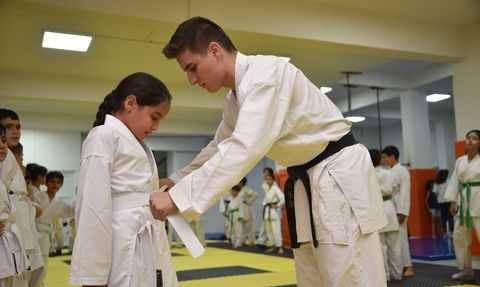 Şanlıurfa'da Karate Aşkı: Ahmet Güney'in Yetiştirdiği Gençler