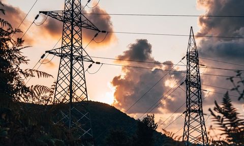 Toroslar EDAŞ ve AYEDAŞ, Rekor Sıcaklıklarda Kesintisiz Enerji Sağlıyor