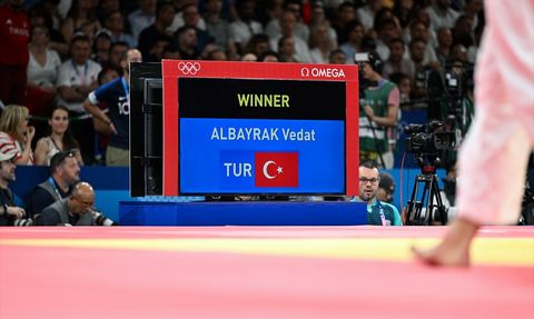 Vedat Albayrak Paris 2024 Olimpiyatları'nda Son 16 Turuna Yükseldi