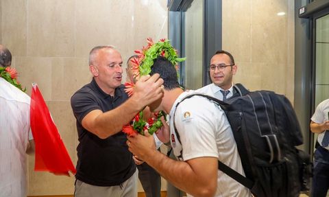 Antalya'da Okçuluk Milli Takımı Teknik Heyetinin Karşılaması