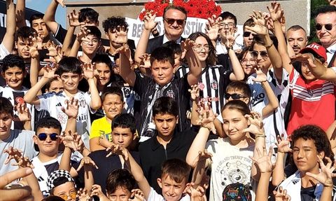 Beşiktaş Kulübü Başkanı Hasan Arat, Kocatepe'de Anma Törenine Katıldı