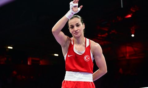 Buse Naz Çakıroğlu Paris 2024'te Çeyrek Finale Yükseldi