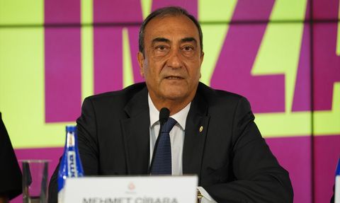 Galatasaray Kadın Voleybol Takımı'nda Yeni Transferler İçin İmza Töreni
