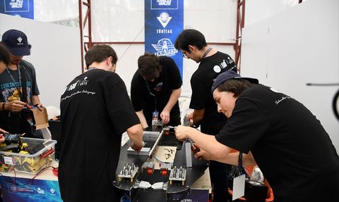 Geleceğin Ulaşım Teknolojileri: Hyperloop Geliştirme Yarışması Başladı