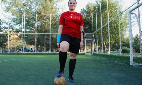 Görme Engelli Kadın Milli Futbol Takımı'na Yükselen Ece Kır Üret