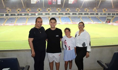 Hataylı Çocuğun Maç İzleme Hayali Gerçekleşti