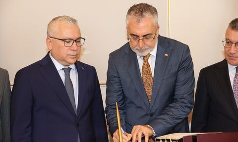 Kadın İstihdamında Yeni Adımlar: İş-Pozitif Projesi Açıklandı