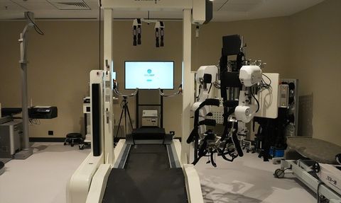 Medipol Sağlık Grubu'ndan Yürüme Robotu WalkBot ile Başarı Hikayesi