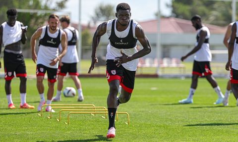 Samsunspor Beşiktaş Maçına Hazırlıklarını Başlattı