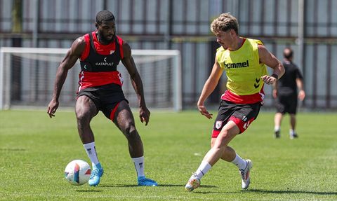 Samsunspor Beşiktaş Maçına Hazırlıklarını Sürdürüyor