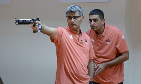 Yusuf Dikeç: Türk Sporcuların Başarıları Dünya Gündeminde Olmalı