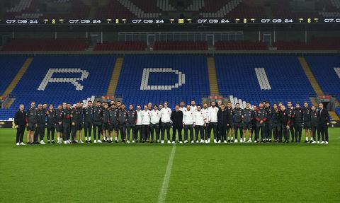 A Milli Takım, Cardiff City Stadı'nda Yürüyüş Gerçekleştirdi