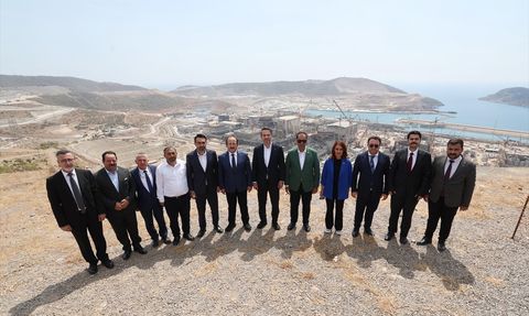 Enerji Bakanı Bayraktar Akkuyu Nükleer Güç Santrali'nde İncelemelerde Bulundu