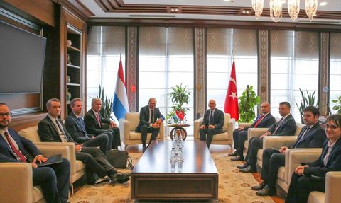 Hazine ve Maliye Bakanı Şimşek ile Lüksemburg Maliye Bakanı Roth'un Görüşmesi