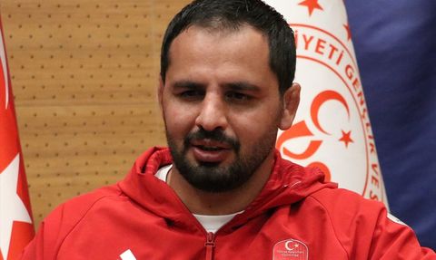 İbrahim Bölükbaşı Paralimpik Oyunları’nda Altın Madalya Kazandı