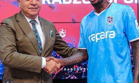 Muhammed Cham'ın Trabzonspor ile İmza Töreni