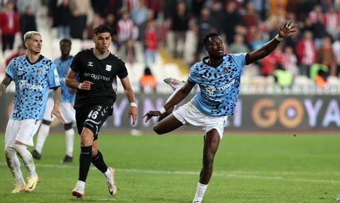 RAMS Başakşehir, Süper Lig'de Sivasspor'u Geçti