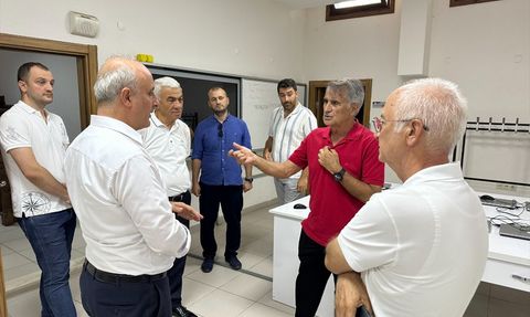 Trabzonspor Teknik Direktörü Şenol Güneş'ten Bilgisayar Bilimleri Merkezine Ziyaret