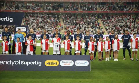 Trendyol Süper Lig'de Golsüz İlk Yarısında Antalyaspor - Fenerbahçe Beraberliği