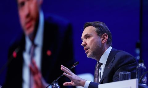 Bakan Bayraktar, Doğal Gazın İklim Mücadelesindeki Rolünü Vurguladı