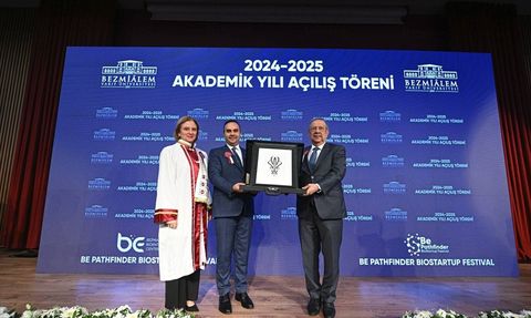 Bakan Kacır, Bezmialem Vakıf Üniversitesi Açılış Töreninde Sağlık Sektöründe Yatırımları Vurguladı