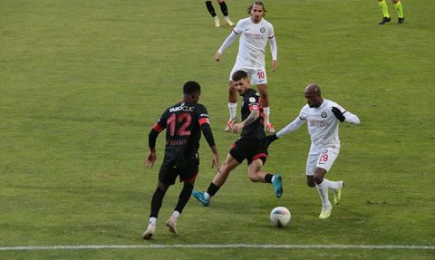 Boluspor, Trendyol 1. Lig'de Ahlatcı Çorum FK'yı 2-0 Yendi