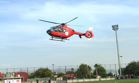 İzmir'deki Amatör Futbol Maçına Hava Ambulansı Müdahalesi