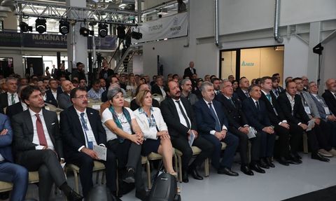 Makine Zirvesi: Türk Makine Sektöründe Gelişmeler ve İhracat Beklentileri