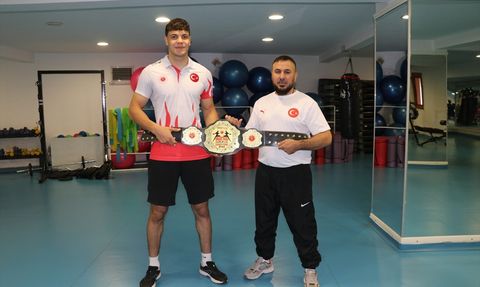 Osman Furkan Karakaya'nın MuayThai Başarısı