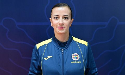 Pelin Çelik'ten Voleybol Takımları İçin Hedefler