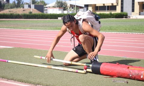 Rahime Yiğit: Sırıkla Atlama Rekortmeni ve Geleceğin Eğitmeni