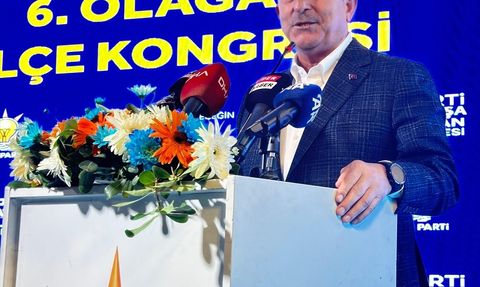 Antalya'da AK Parti Kongresi: Turizm Hedefleri ve Yerel Yönetim Vurgusu