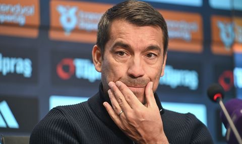 Beşiktaş Teknik Direktörü Van Bronckhorst: "Pes Etmem, Devam Edeceğiz"
