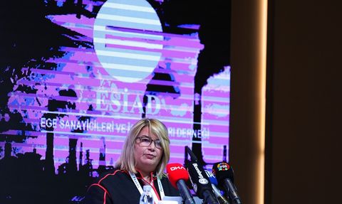 ESİAD 3. Yatırım Zirvesi İzmir'de Gerçekleştirildi