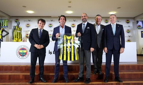Fenerbahçe ve ArsaVev Arasında Yeni Sponsorluk Anlaşması