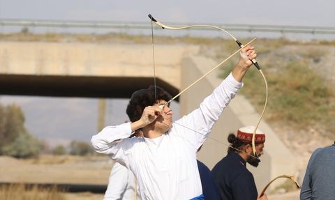 Kayseri'de Geleneksel Türk Okçuluğu Hava Koşusu Şampiyonası