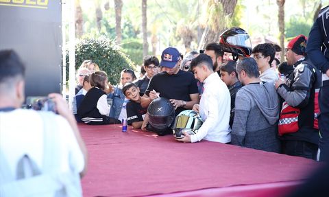 Toprak Razgatlıoğlu, Alanya'da Dünya Şampiyonu Olarak Coşkuyla Karşılandı