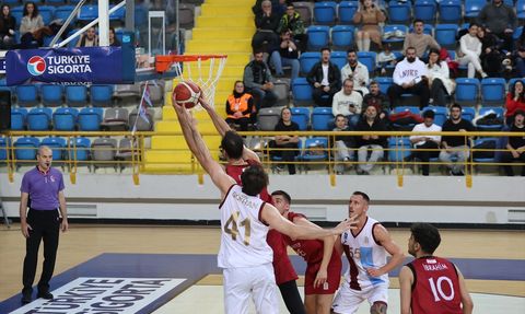 Trabzonspor, Gaziantep Basketbol'u 85-63 Yenerek Öne Geçti