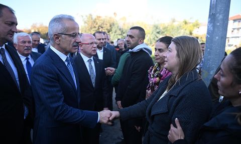Ulaştırma Bakanı Uraloğlu'ndan Hızlı Tren Müjdesi