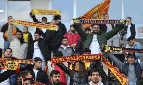 Yeni Malatyaspor 665 Gün Sonra Taraftarıyla Buluştu